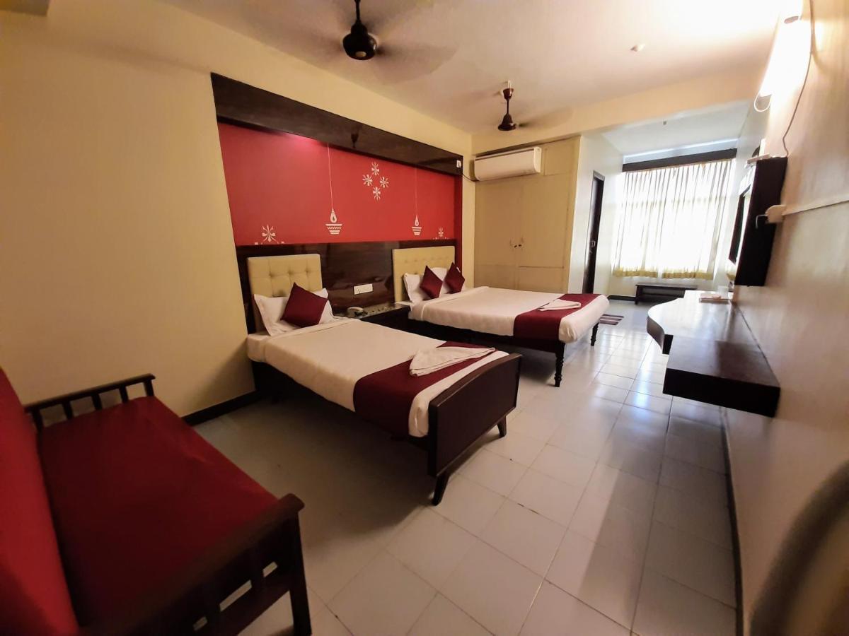Ravi Krishna Inn ポンディシェリ エクステリア 写真
